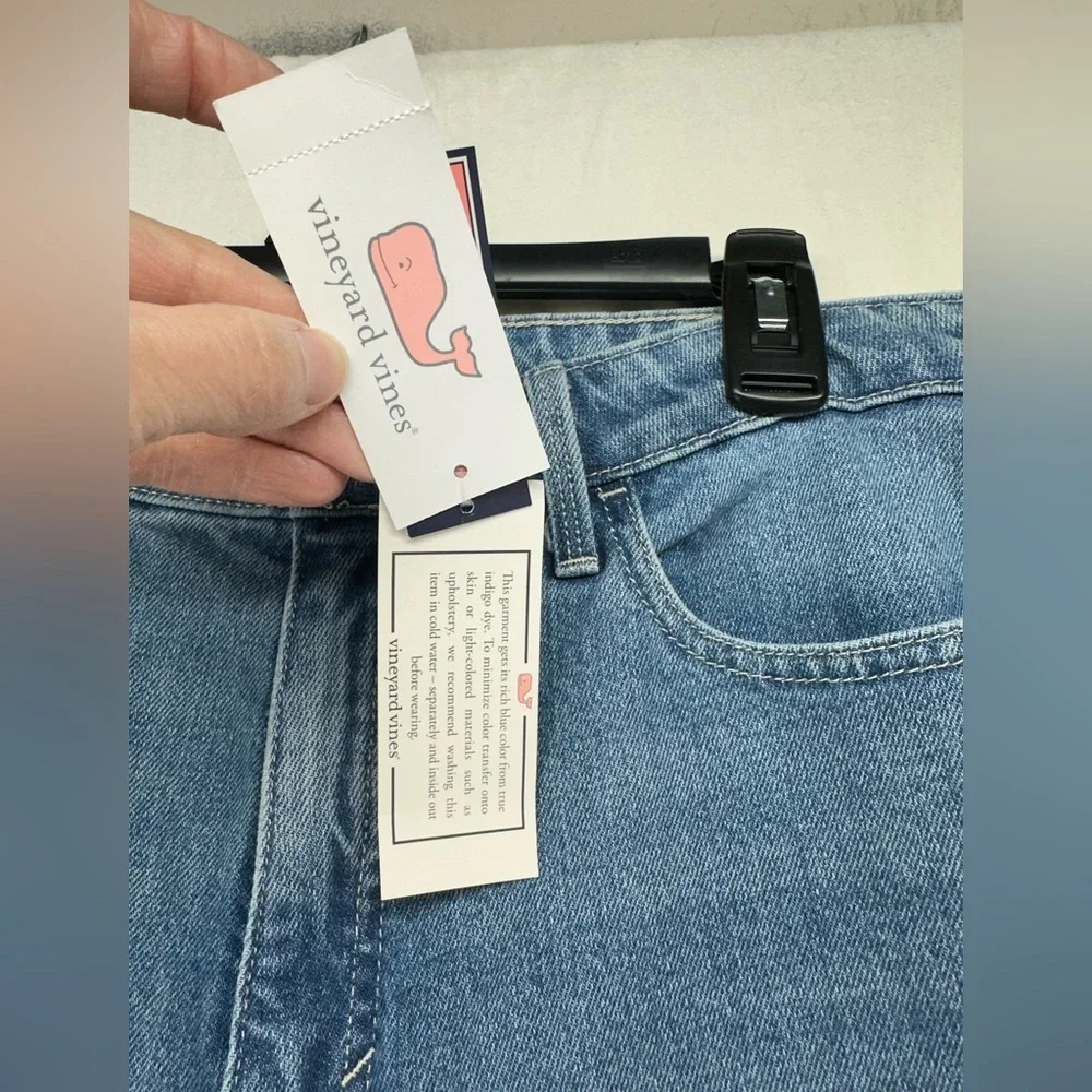 Vineyard Vines Women’s Straight Crop Raw Hem Denim Jeans Light‎ Wash Size 31 New
